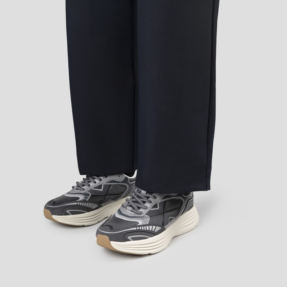 STORM MAN DARK GREY