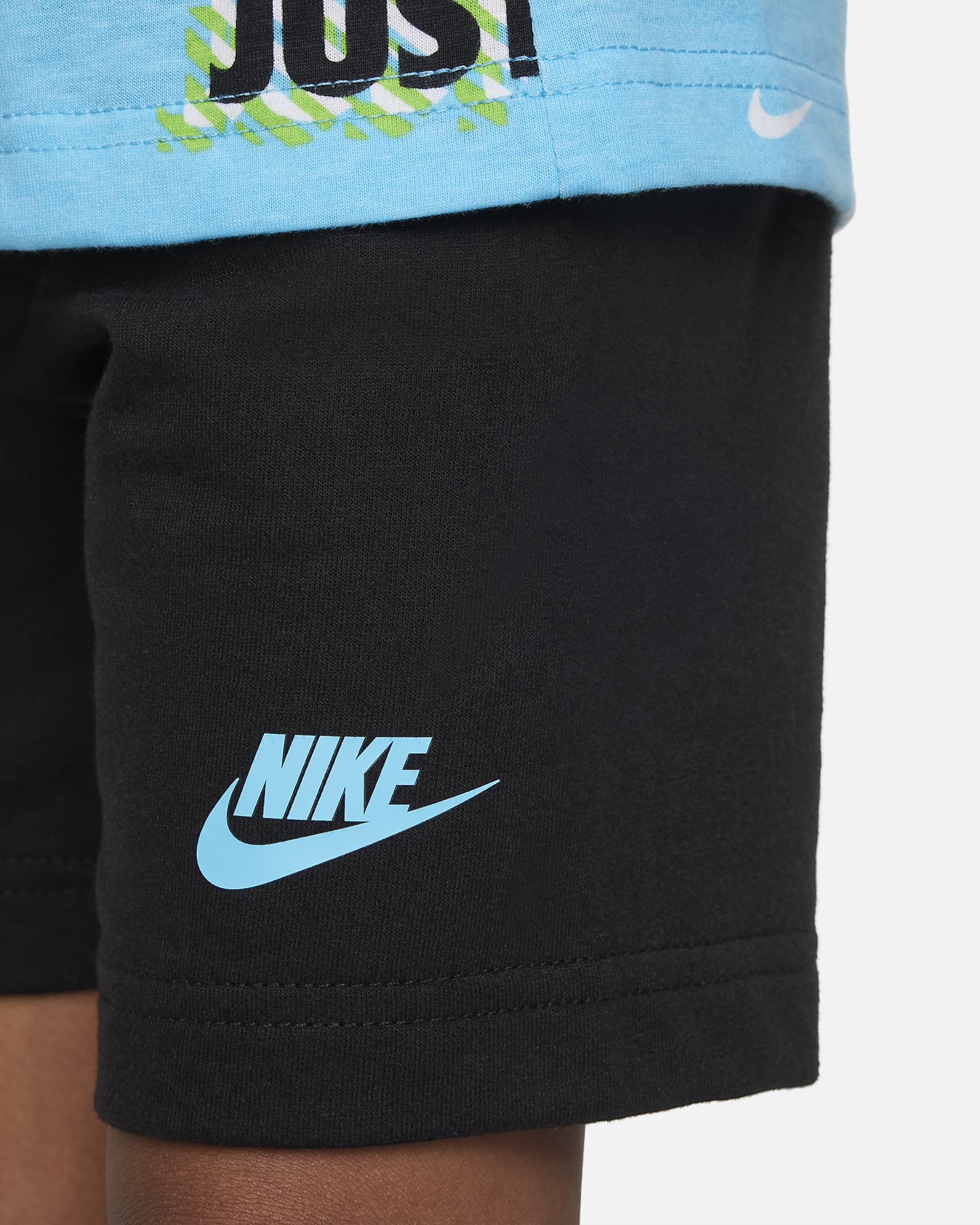 Set t-shirt -pantaloncini Nike Active Joy