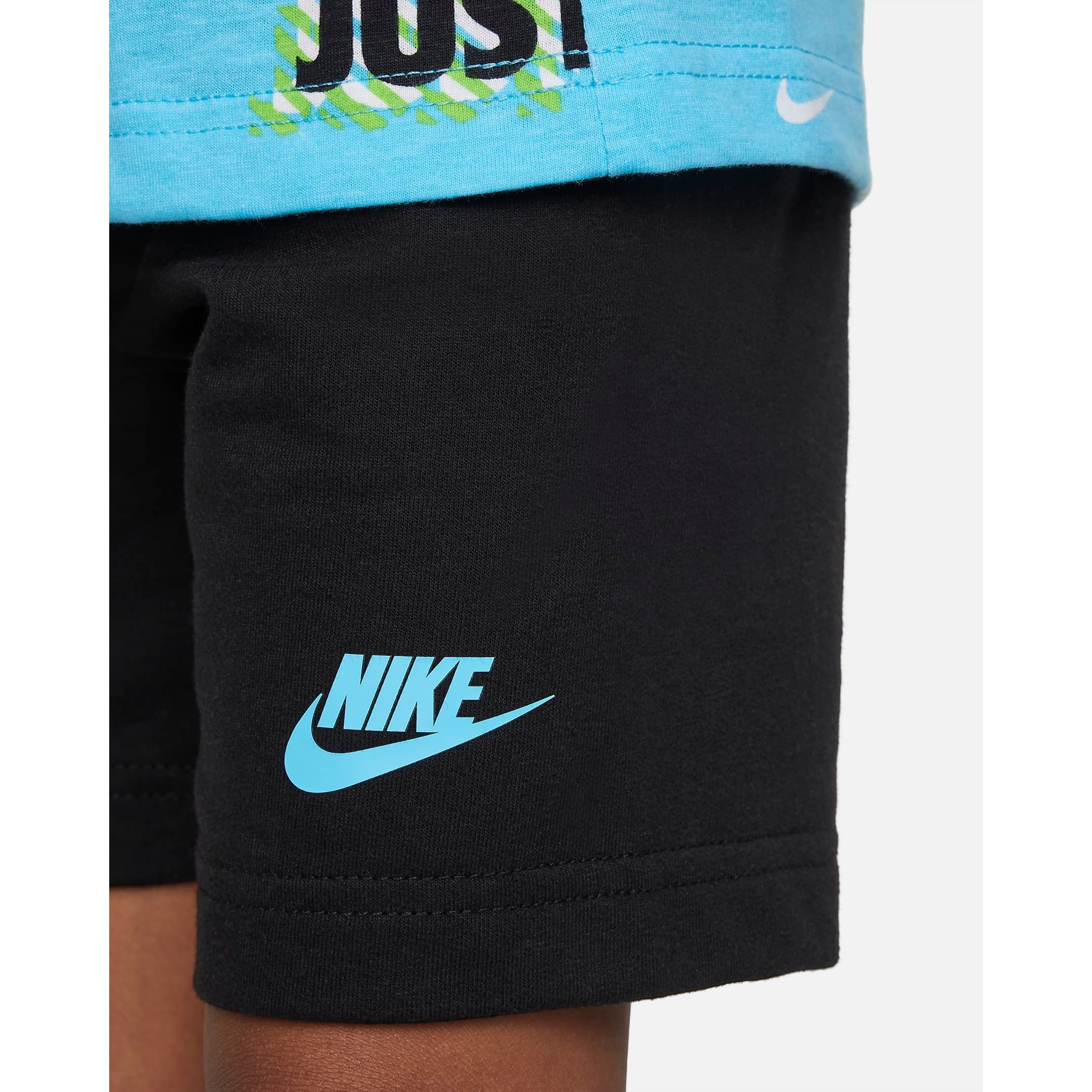 Set t-shirt -pantaloncini Nike Active Joy