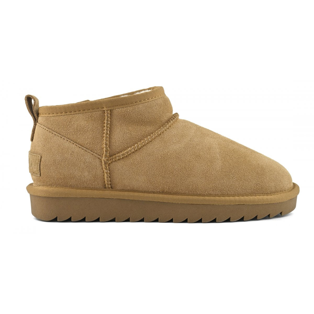 Short Winter boot in suede