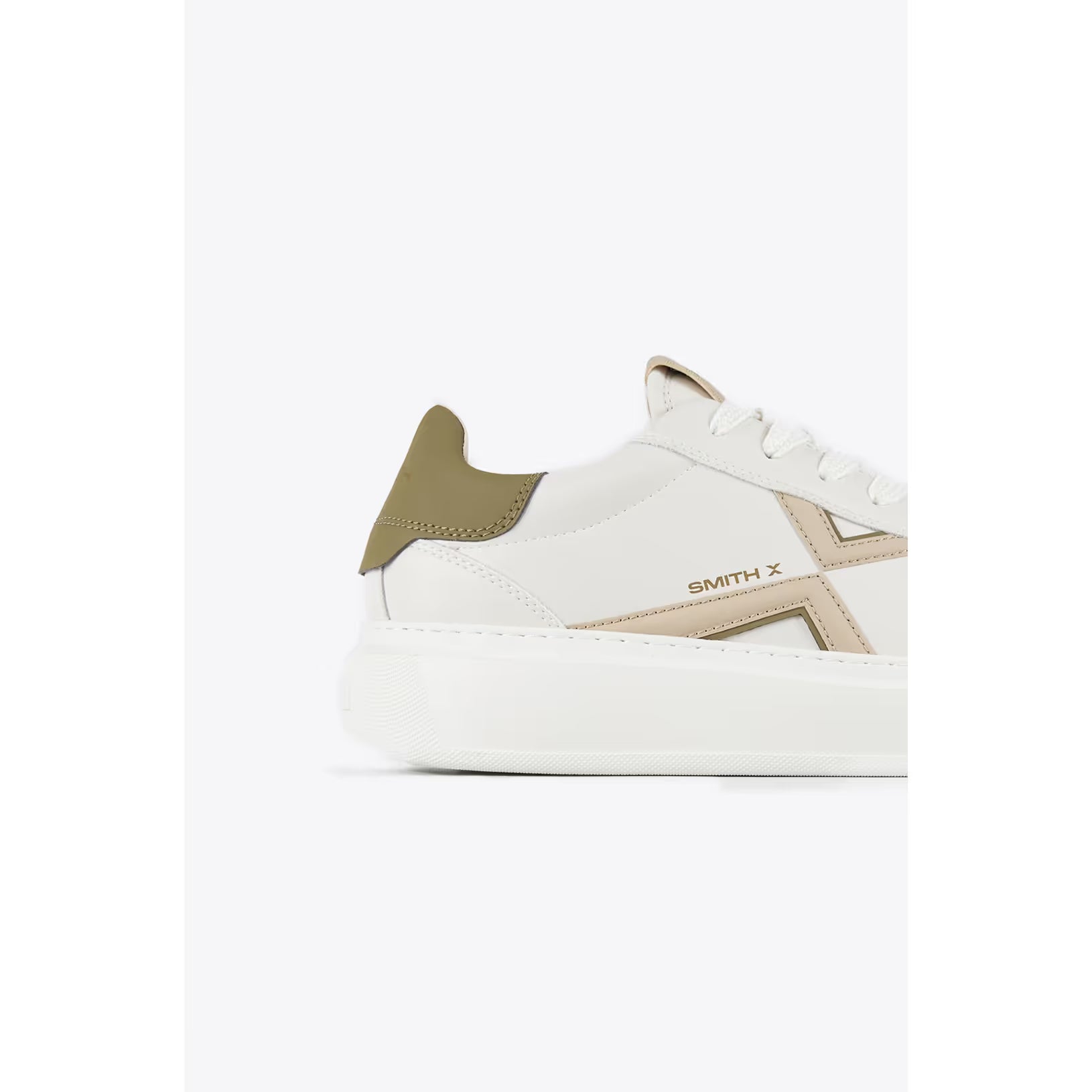COLLEGE MAN WHITE MILITARY IVORY