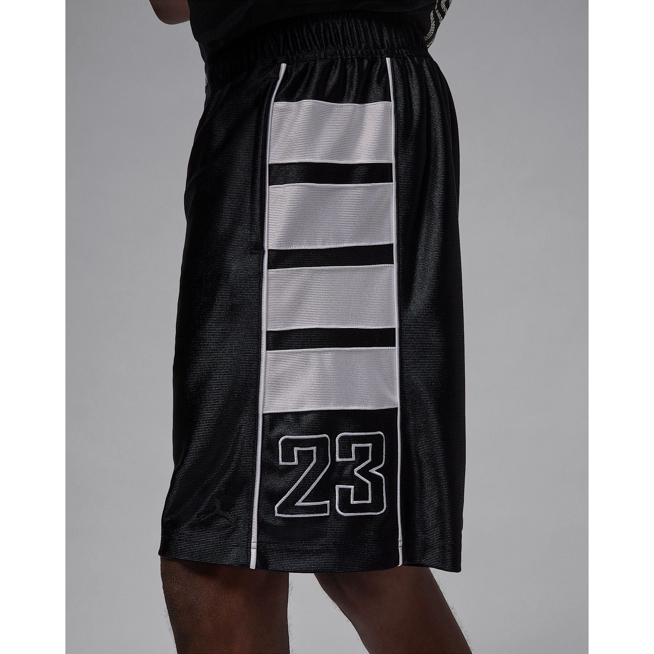 Jordan Brooklyn Cat Scratch