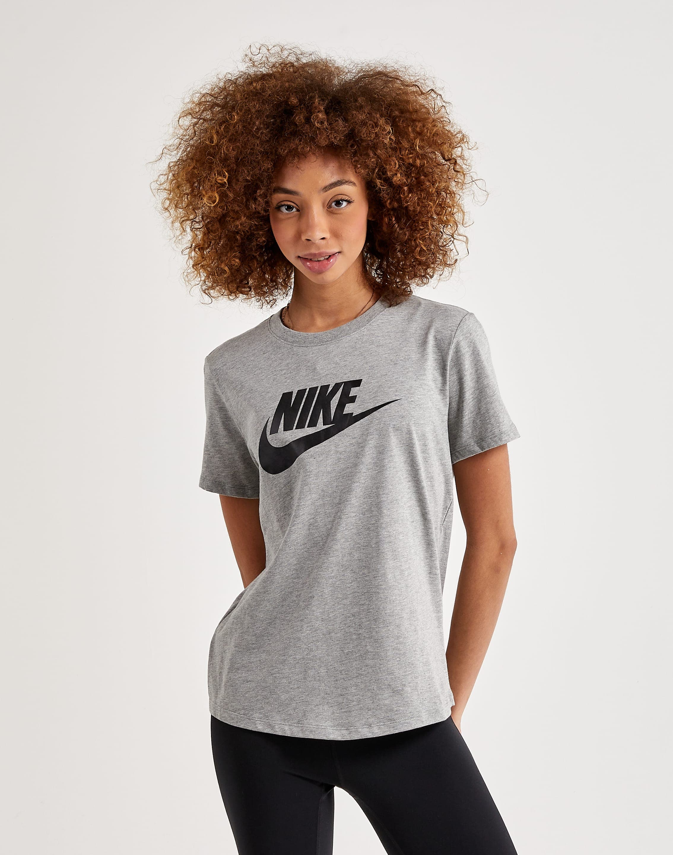 Nike Essential Icon Futura Tee