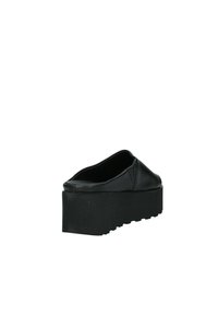 CULT NANCY 3457 SANDAL LEDR BLACK