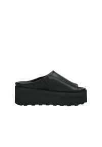 CULT NANCY 3457 SANDAL LEDR BLACK