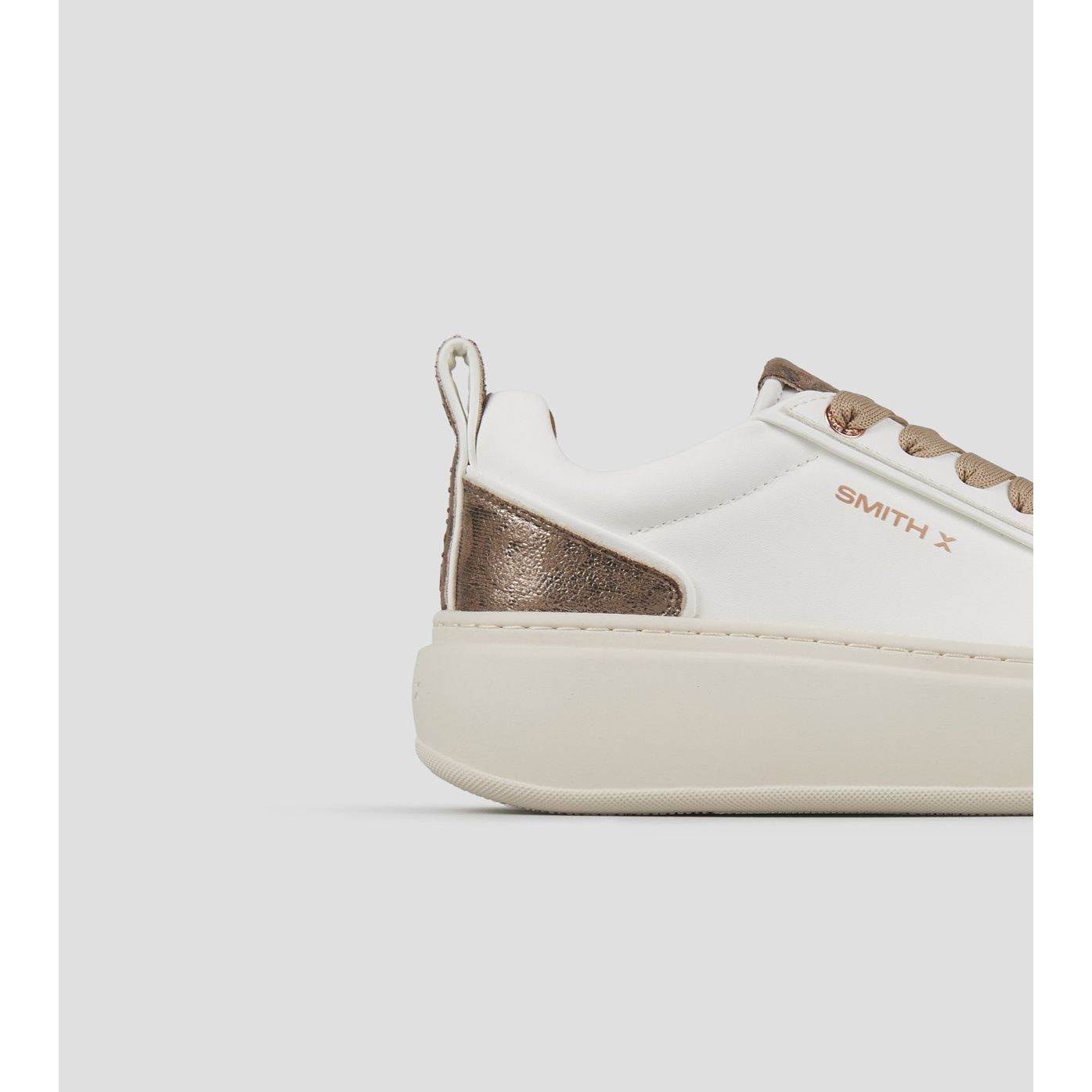 STONE HIGH WOMAN WHITE NUDE