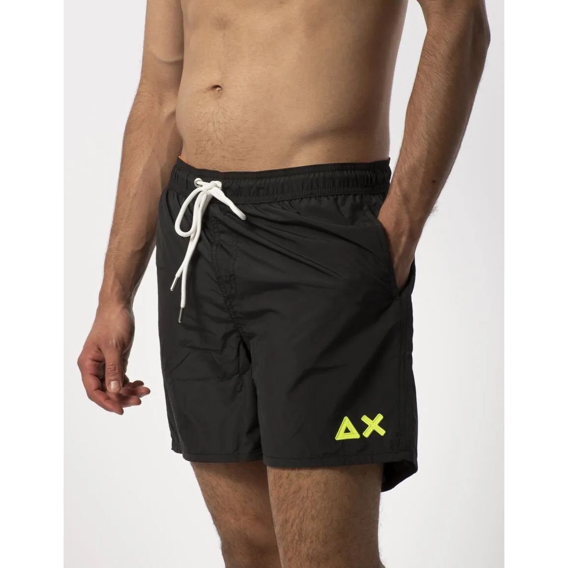 SUN68 BEACH MAN-H33108-11