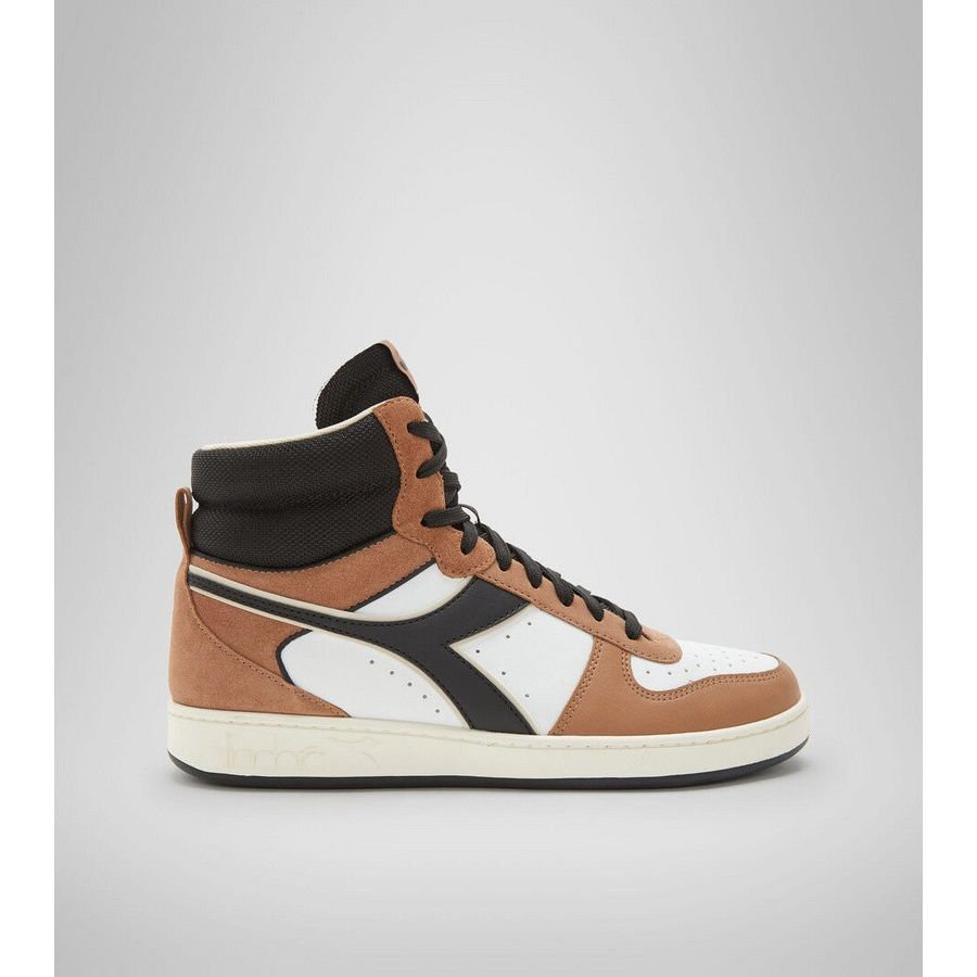 501.179004 01 D0098 - SCARPA DA GINNASTICA - Diadora