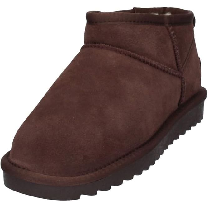 Short Winter boot in suede