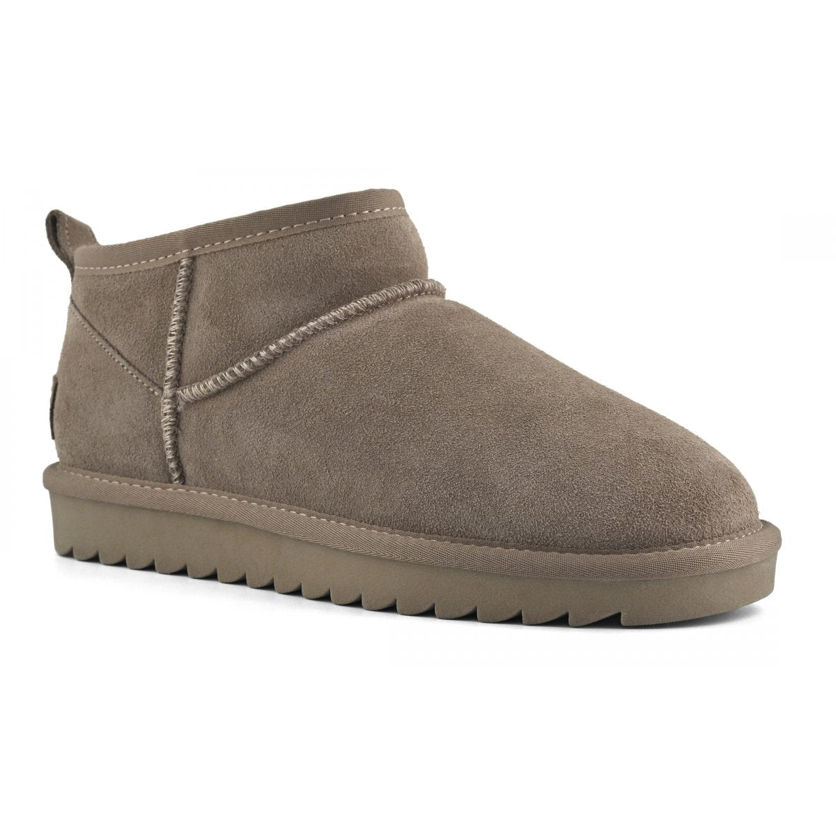 Short Winter boot in suede