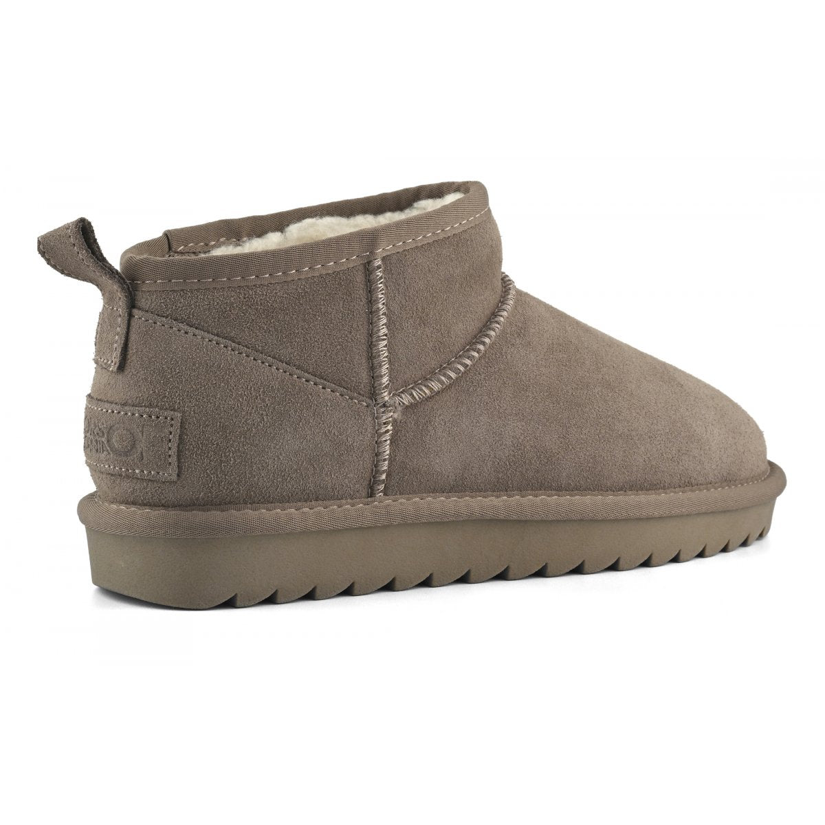 Short Winter boot in suede