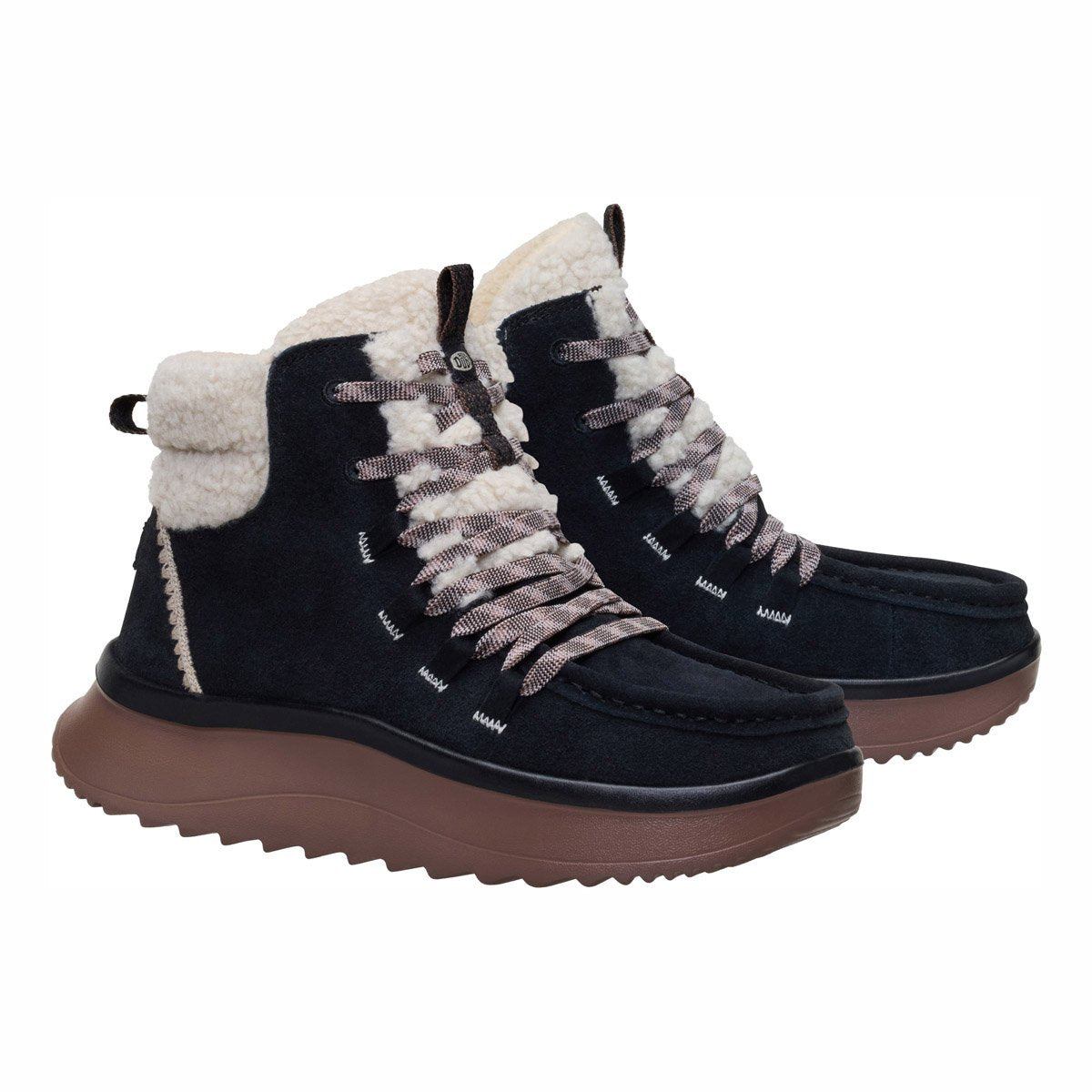 Wendy Peak Apres Suede CozStit