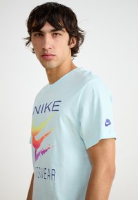 TEE - T-shirt con stampa - glacier blue