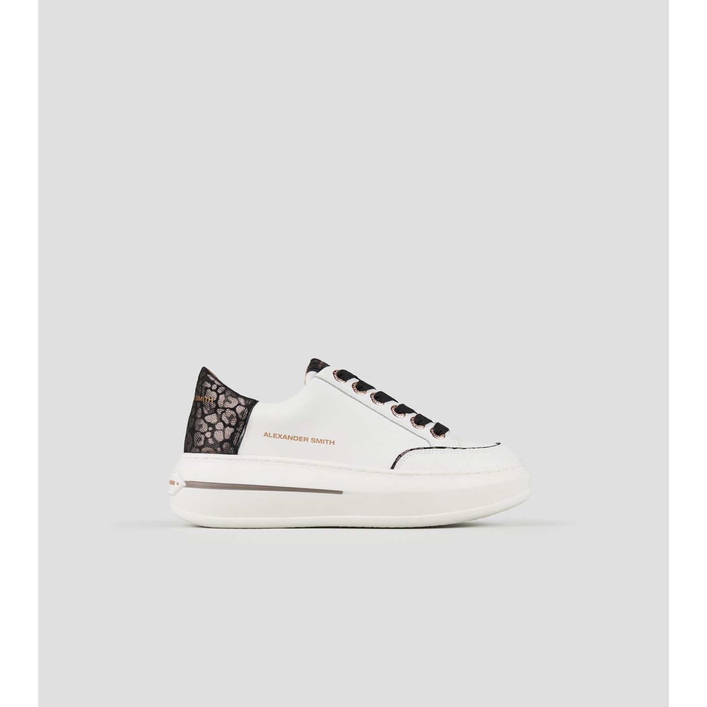 LANCASTER WOMAN WHITE DARK BRONZE