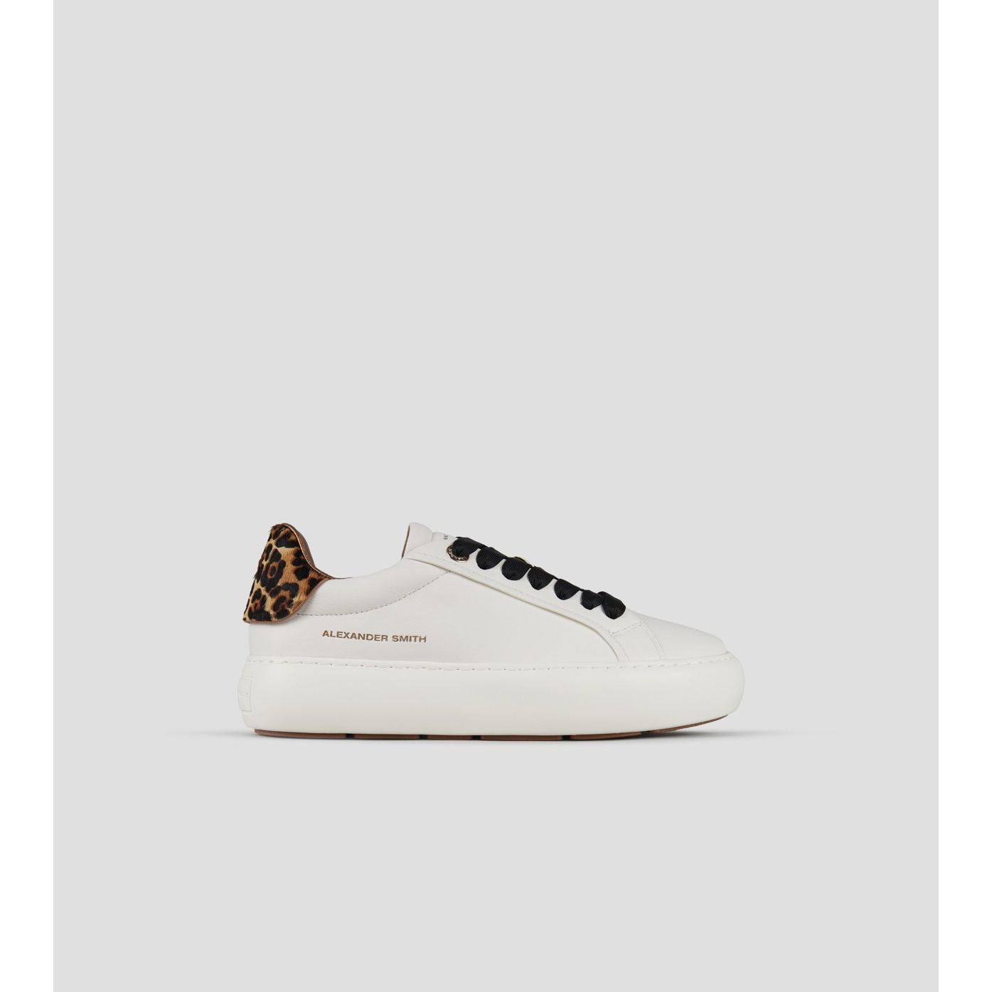 SOHO WOMAN WHITE MAC SAND